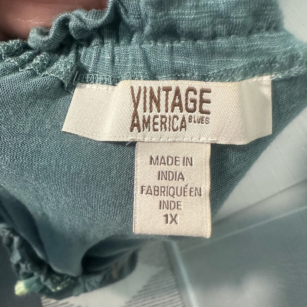 Vintage America Women’s Green Long Sleeve Top Size 1X EUC - Picture 6 of 6